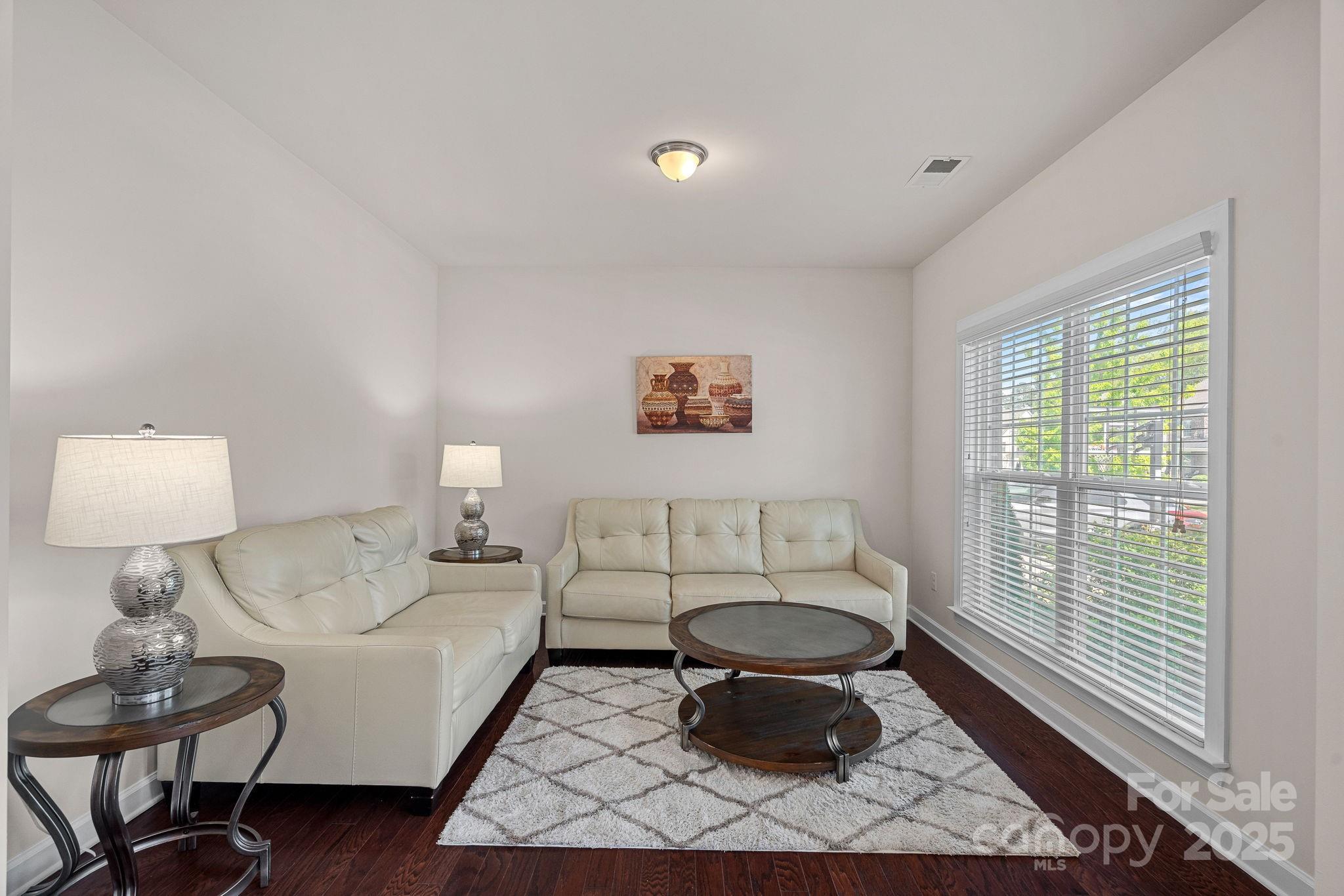 9867 Travertine Trail