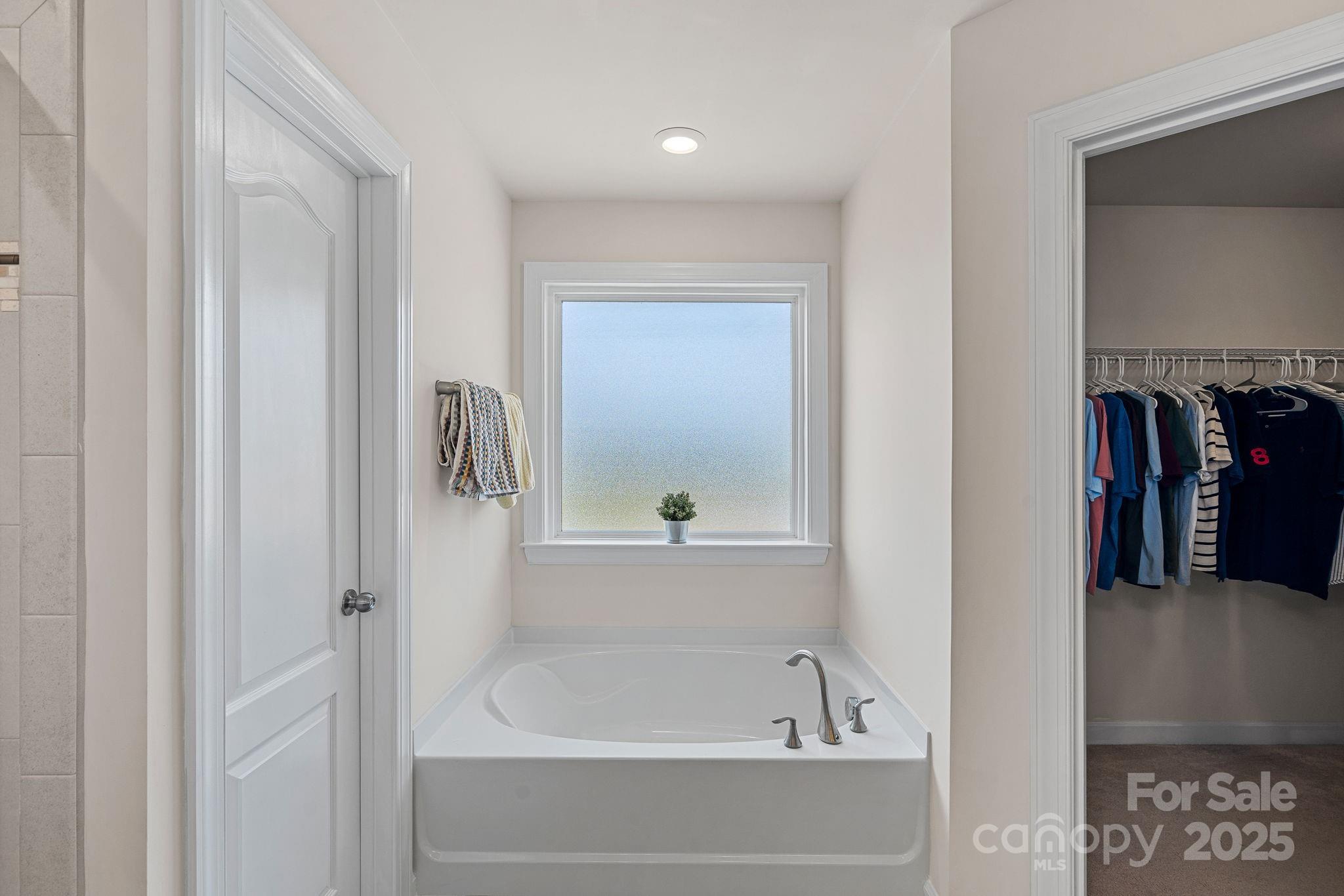 Waterford on the Rocky River - Residential