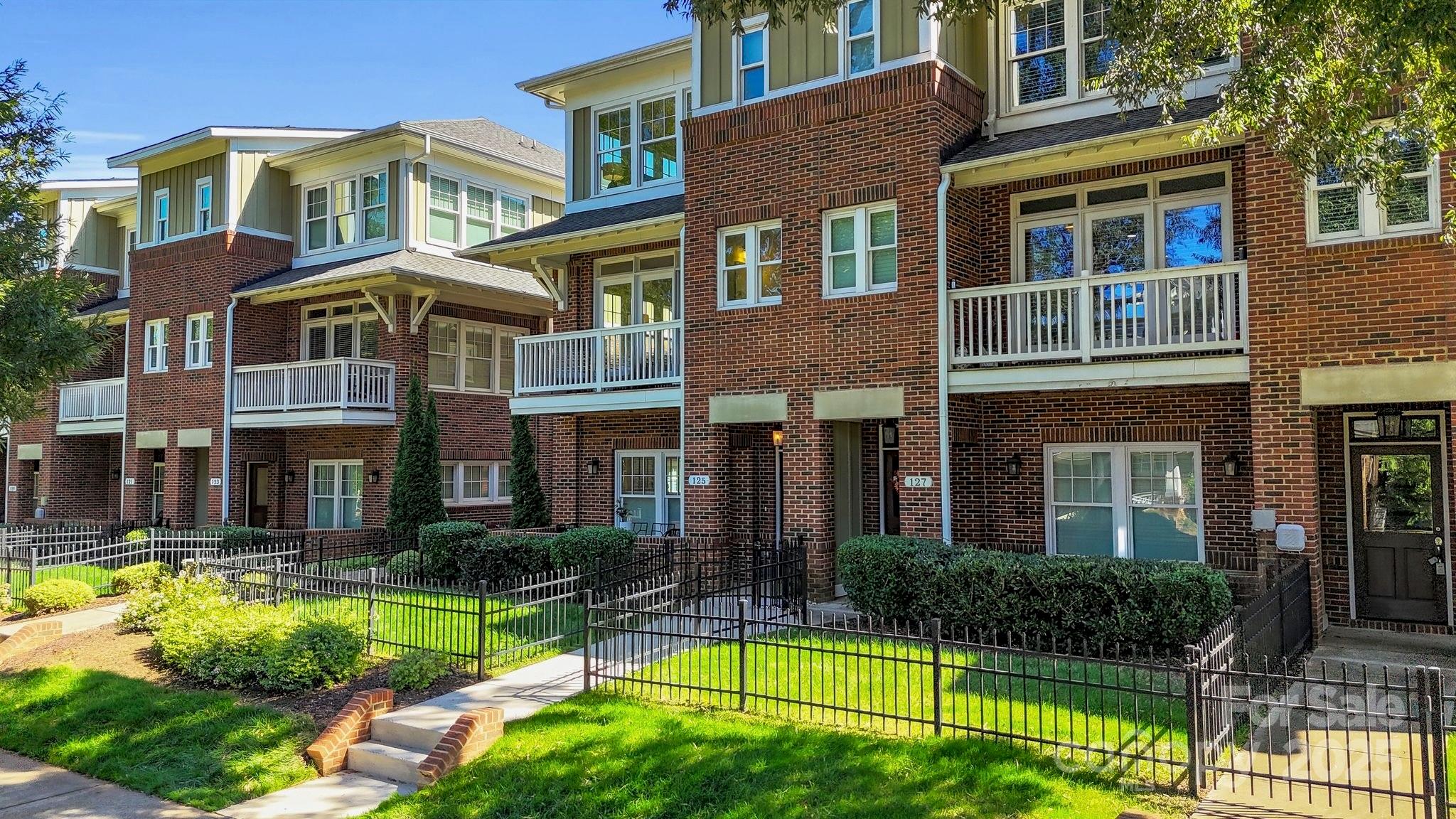 125 Grandin Road