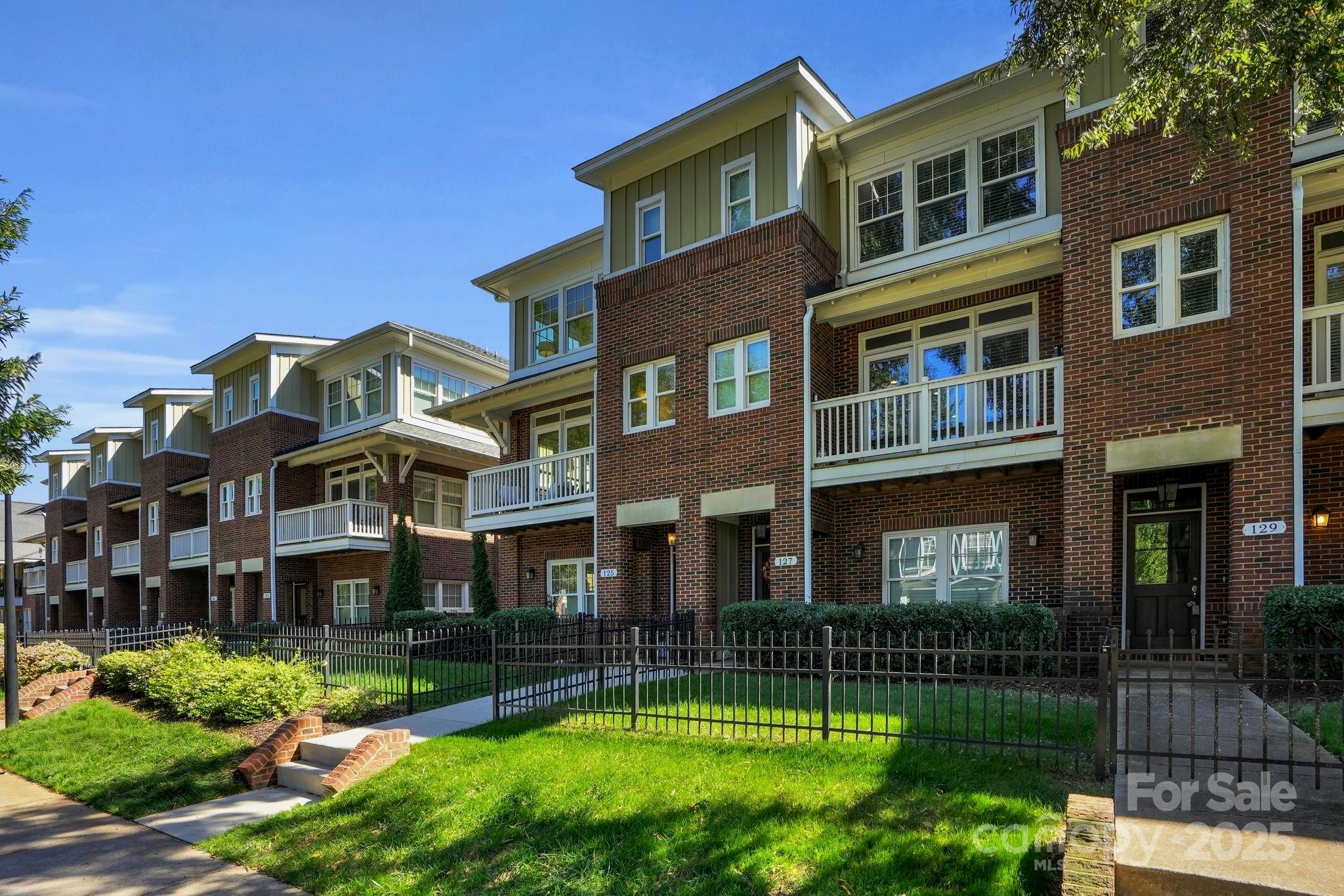 125 Grandin Road