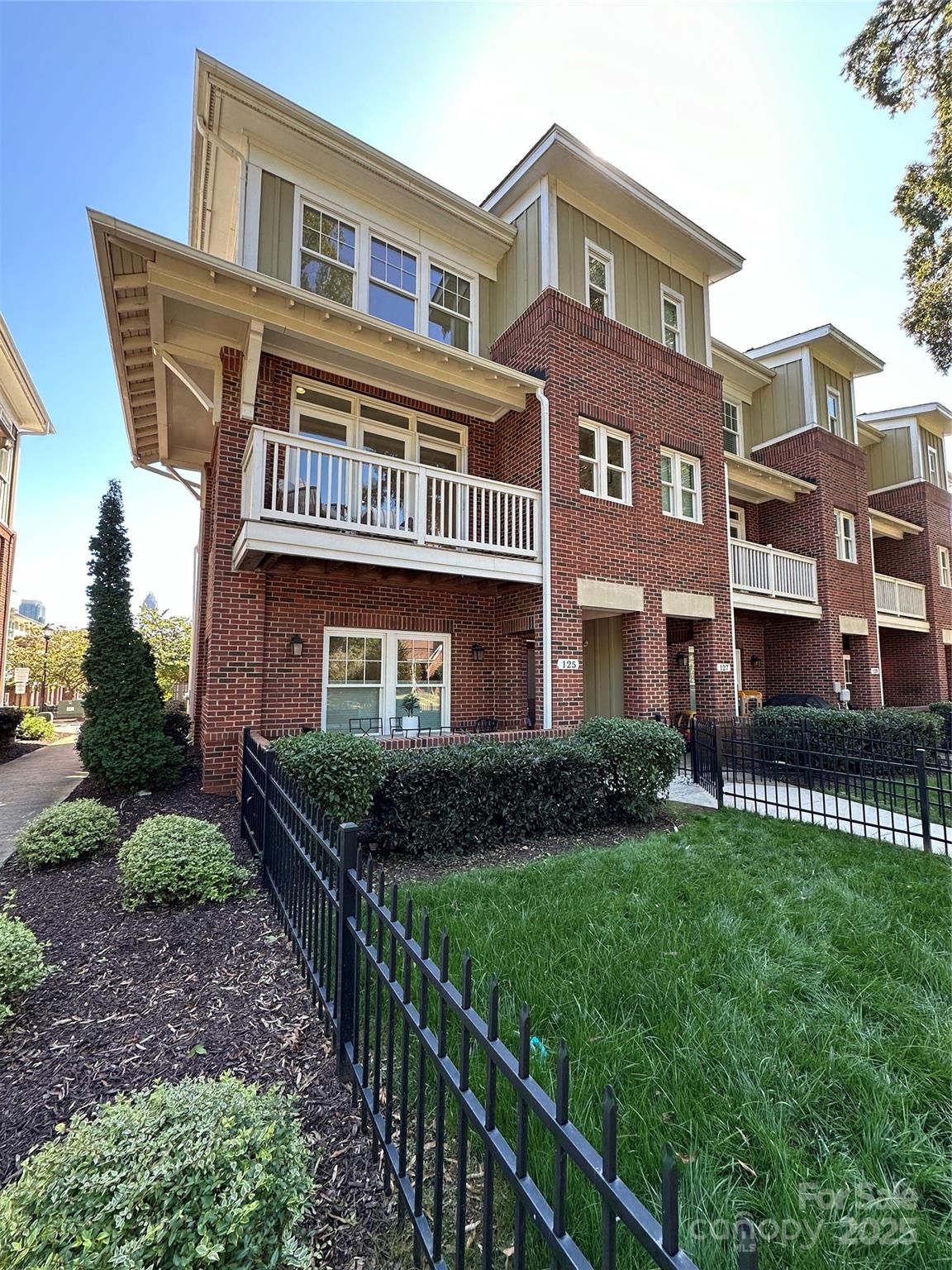 125 Grandin Road