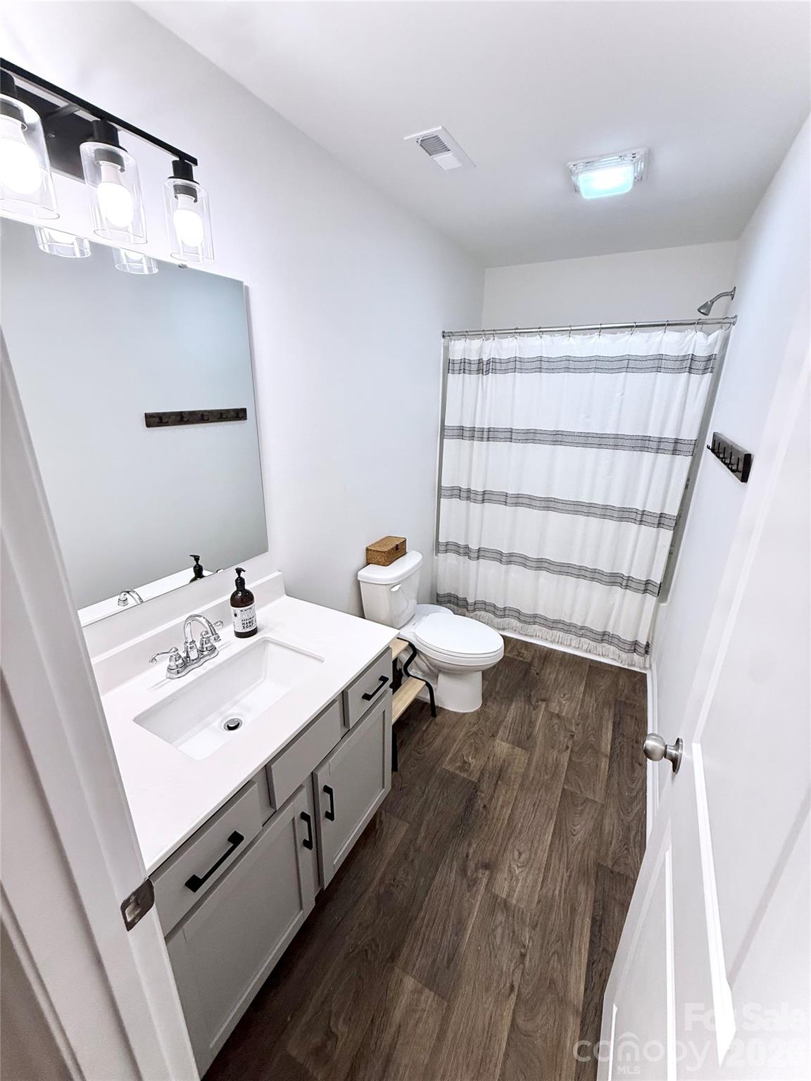 Hidden Lakes - Residential