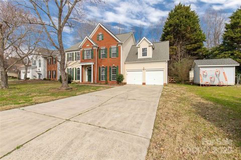 9138 BABBITT Way Charlotte NC 28216