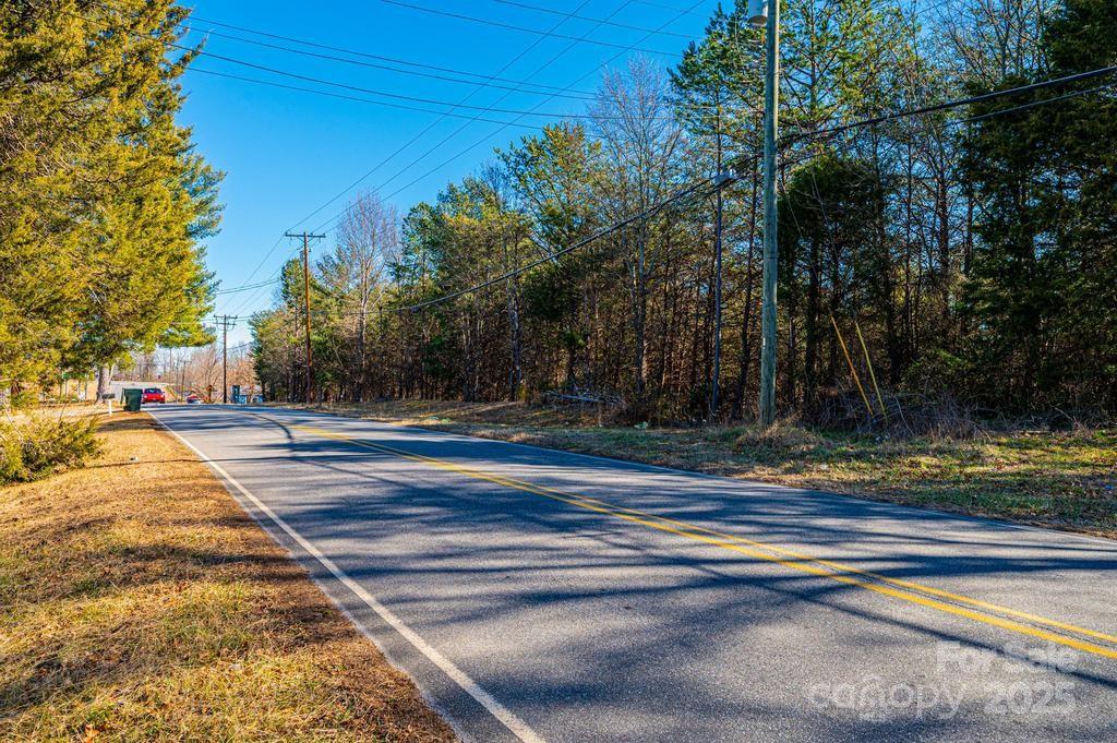 662 10th Avenue Drive SE