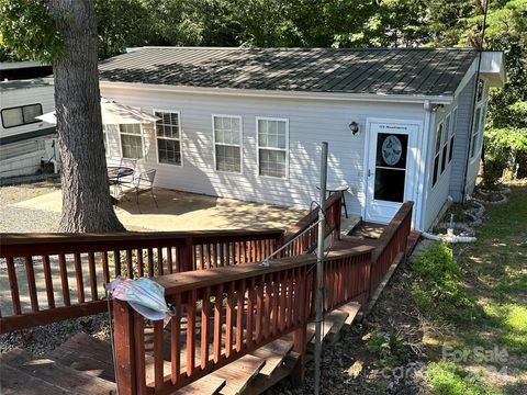 A home in New London