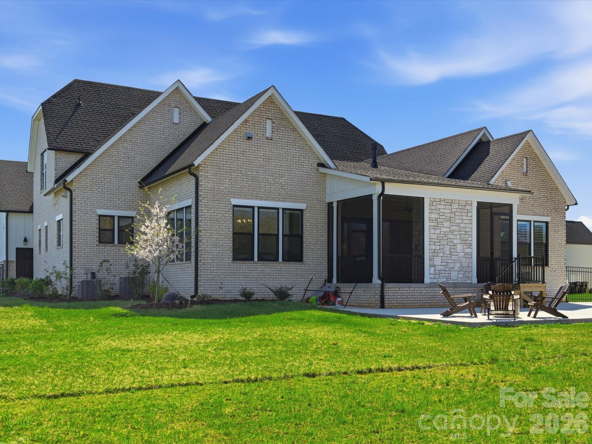 Broadmoor at Marvin - Residential