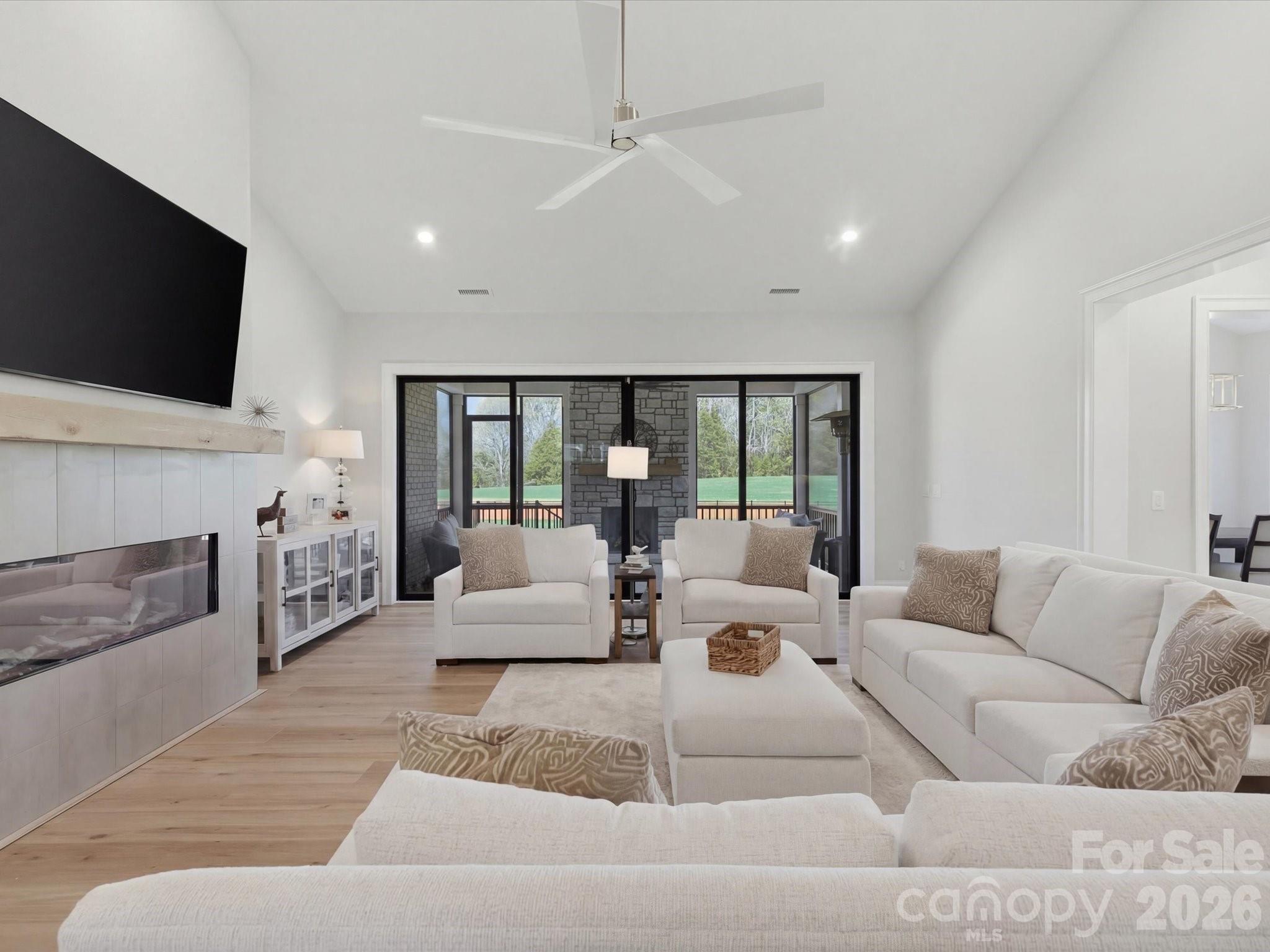 Broadmoor at Marvin - Residential
