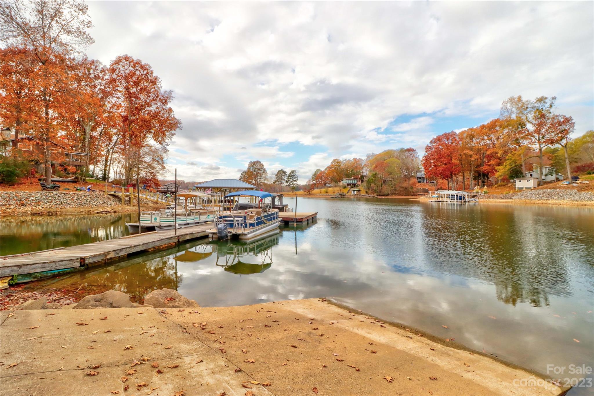 Spring Shore - Residential