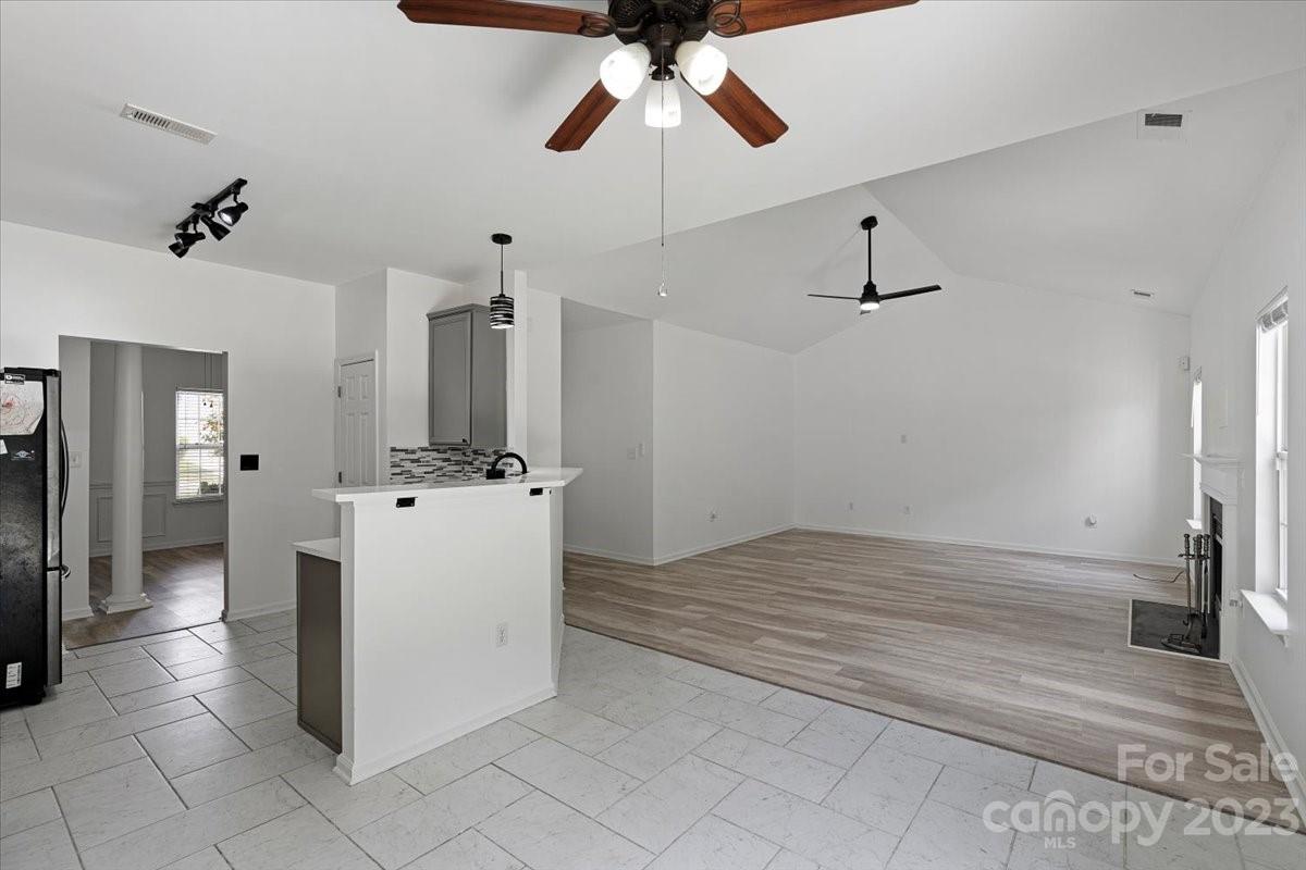 Houston Hills - Residential