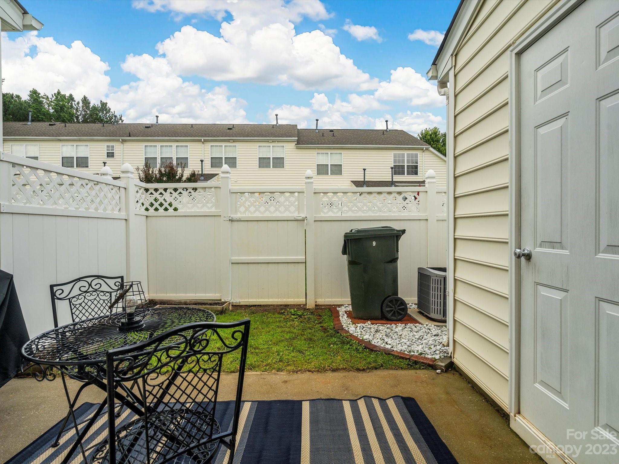 Ridge Pointe - Residential