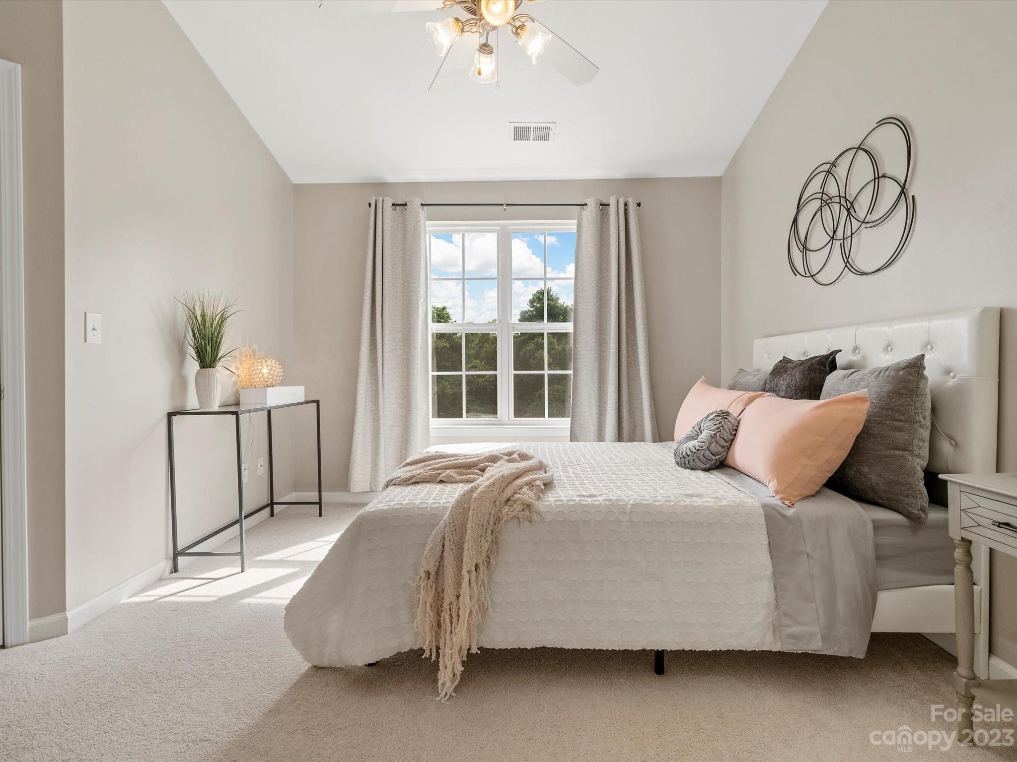 Ridge Pointe - Residential