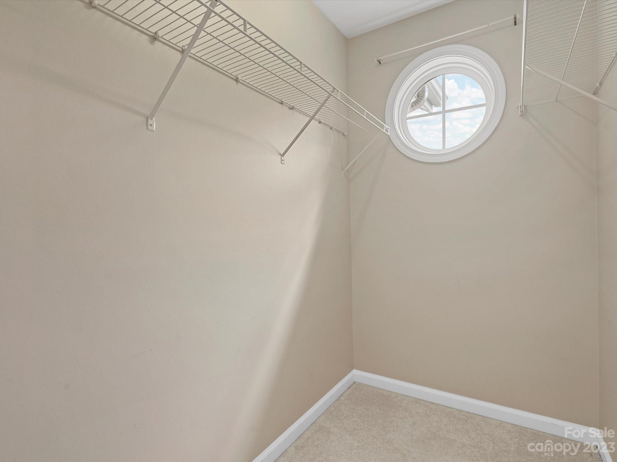 Ridge Pointe - Residential