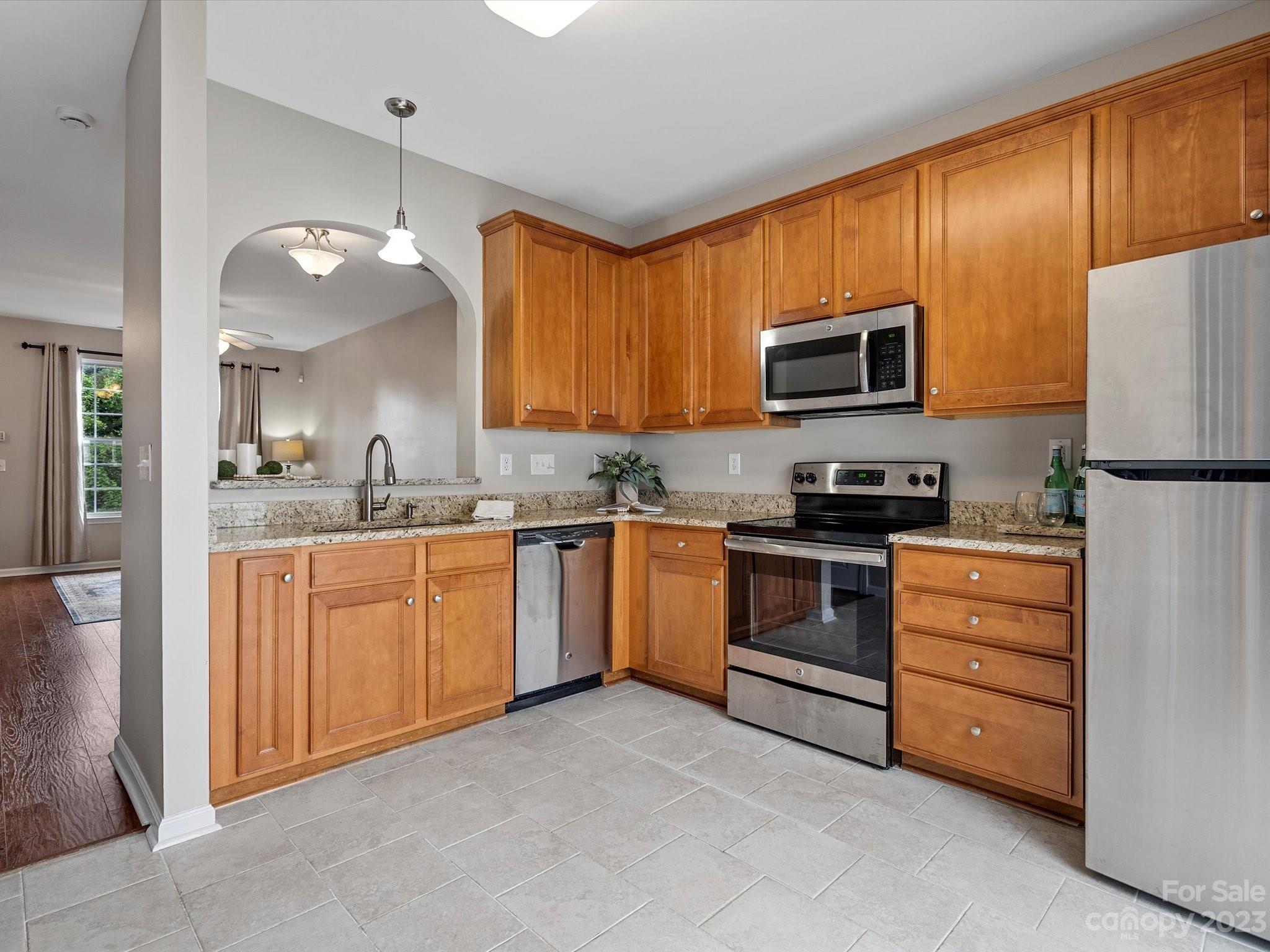 Ridge Pointe - Residential