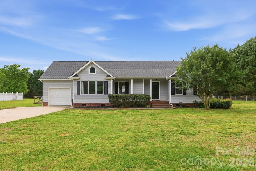 Welcome to easy, one-level living in this well-maintained 3-bedroom, 2-bath home designed for both comfort and functionality. From the moment you step inside, you’ll appreciate the seamless layout that makes everyday living feel effortless.The spacious living areas flow naturally into the kitchen and dining space, creating the perfect setup for both relaxing and entertaining. The primary suite offers a private retreat, while two additional bedrooms provide flexibility for guests, a home office, or growing needs. One of the standout features of this home is the garage, complete with a mini-split system, ideal for a workshop, home gym, or climate-controlled storage space.
Step outside to a large, level, fully fenced backyard - perfect for pets, play, or hosting gatherings. Whether you're enjoying a quiet evening or entertaining friends and family, this outdoor space offers endless possibilities.