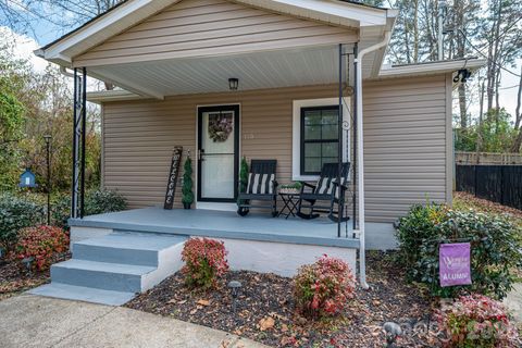 Photo of 115 Barnes Street, Belmont, NC 28012 (MLS # 4351569)