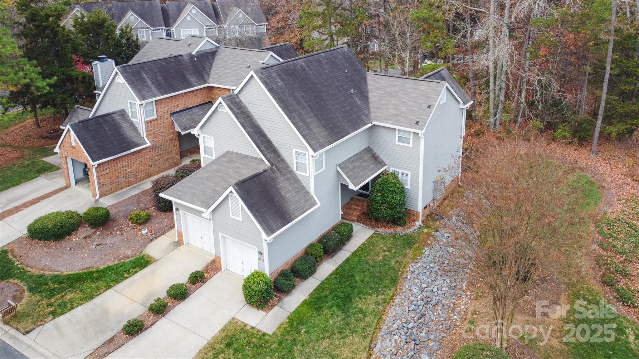 The Lakes at Raintree - Residential