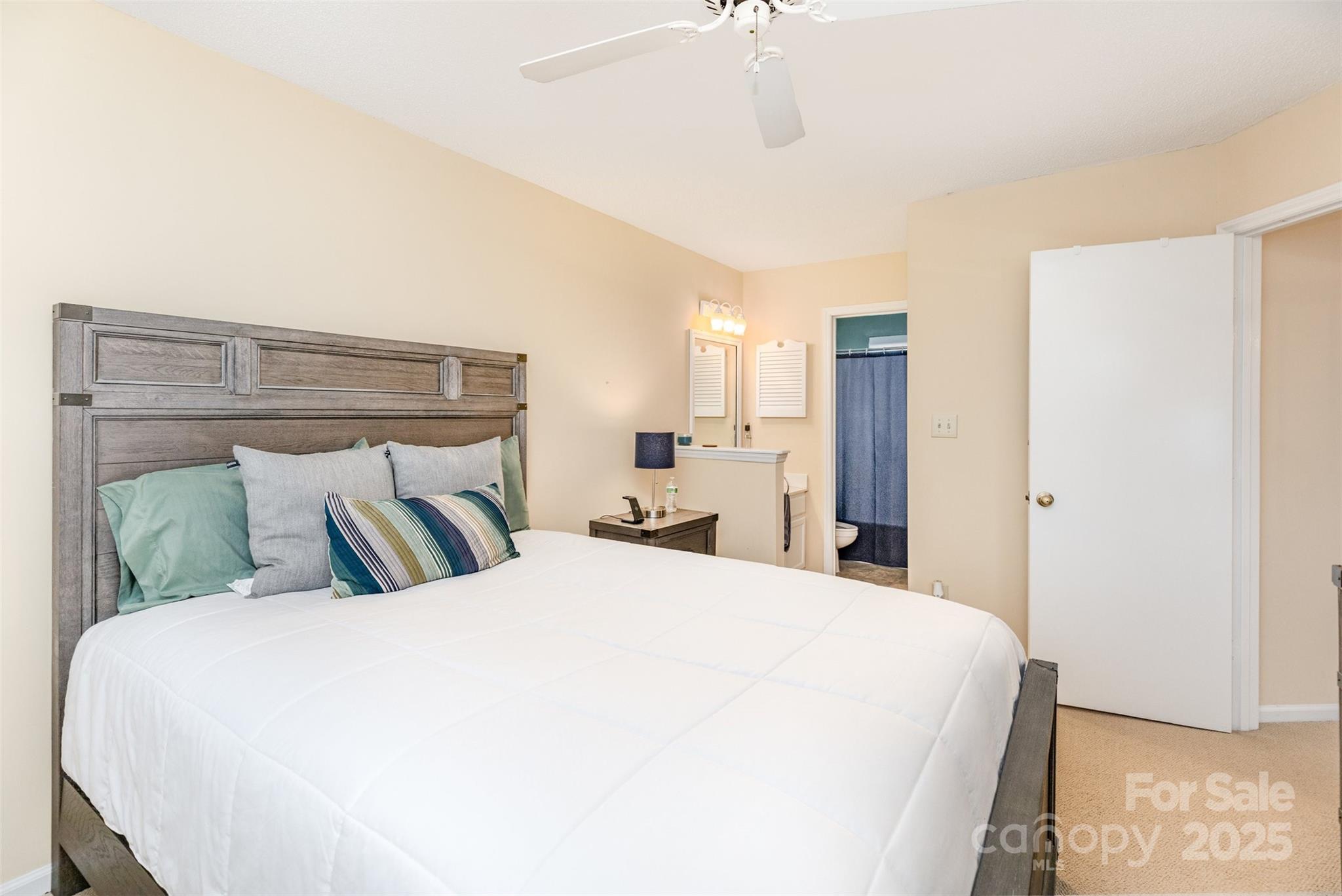 The Lakes at Raintree - Residential