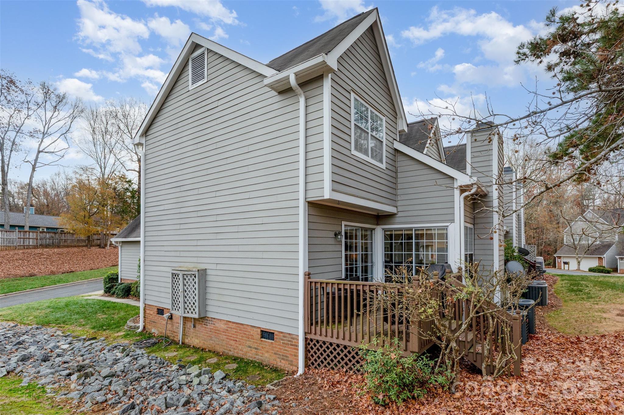 The Lakes at Raintree - Residential