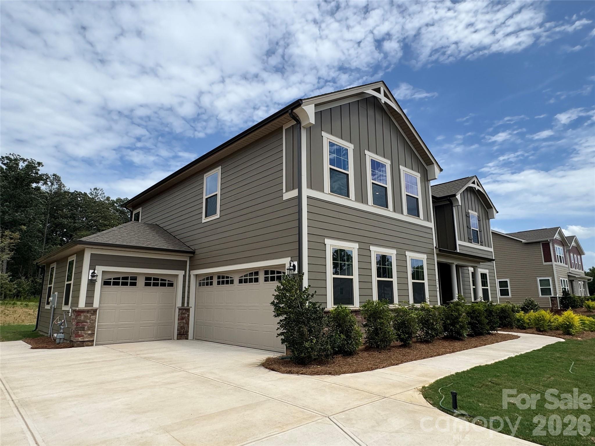 2549 Mabel Lane