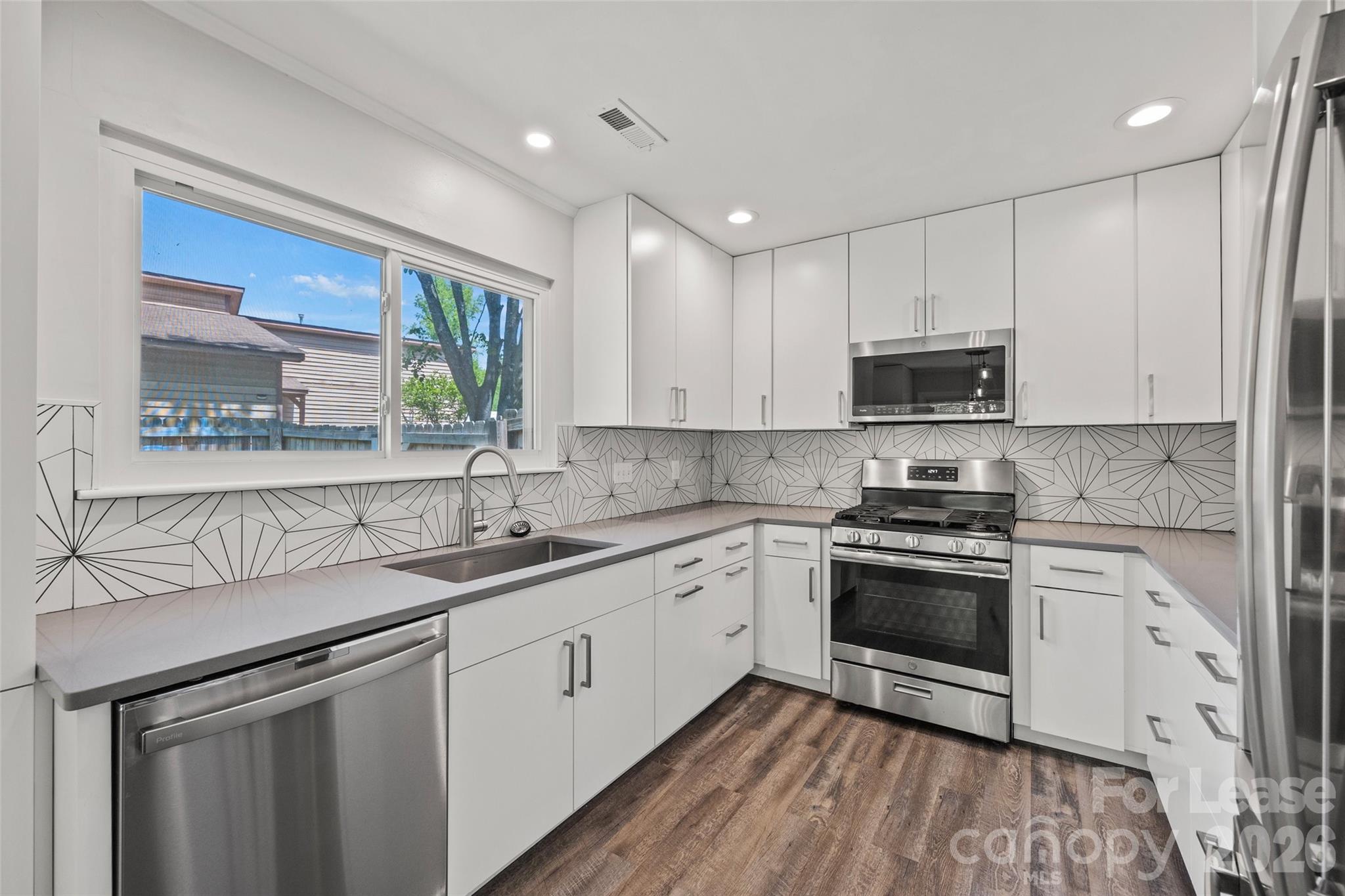 Provincetowne - Residential Lease