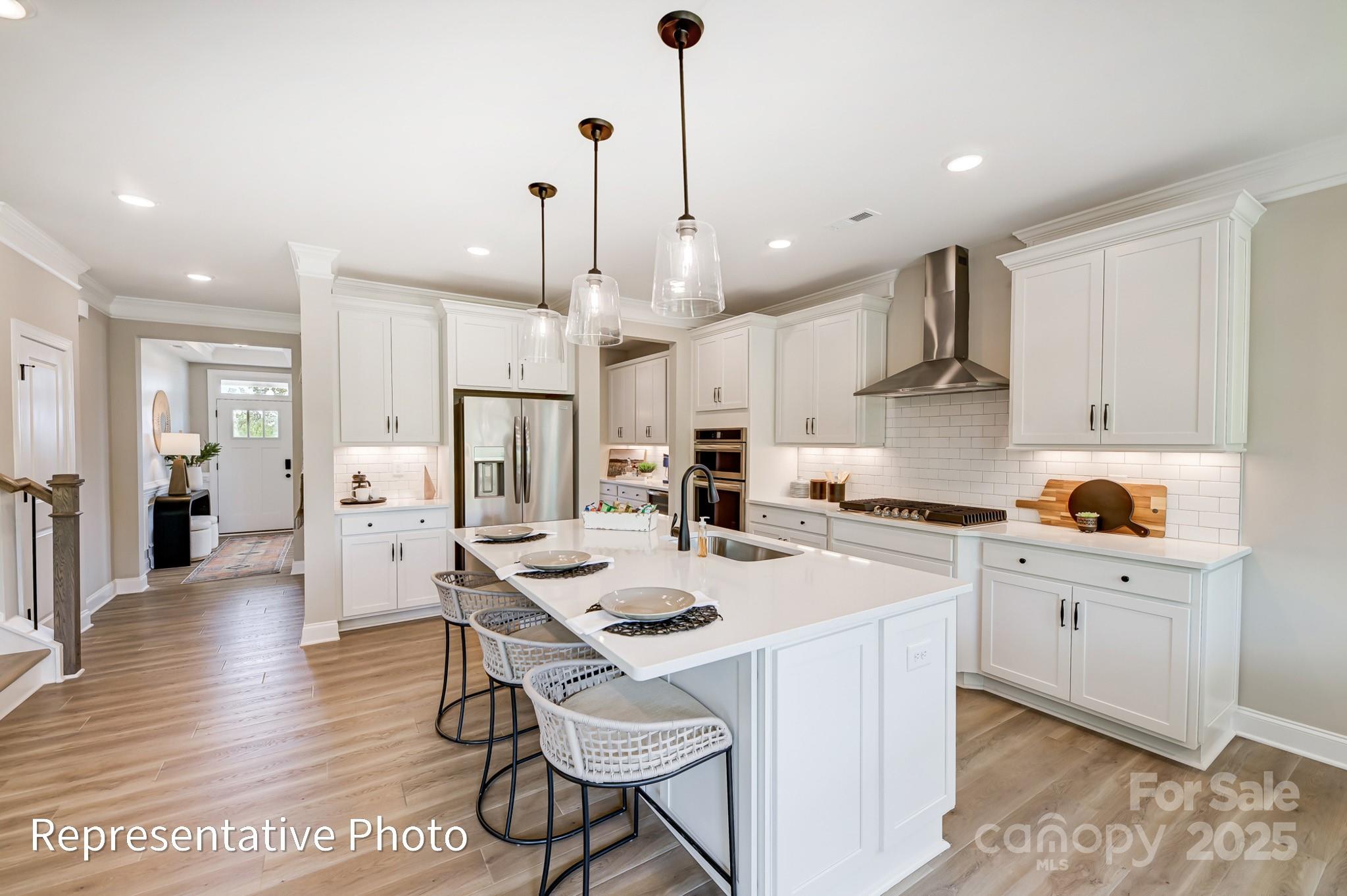 5038 McLaughlin Loop