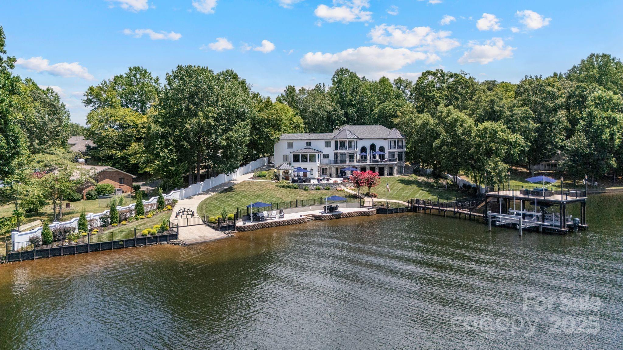 140 Larkhaven Lane