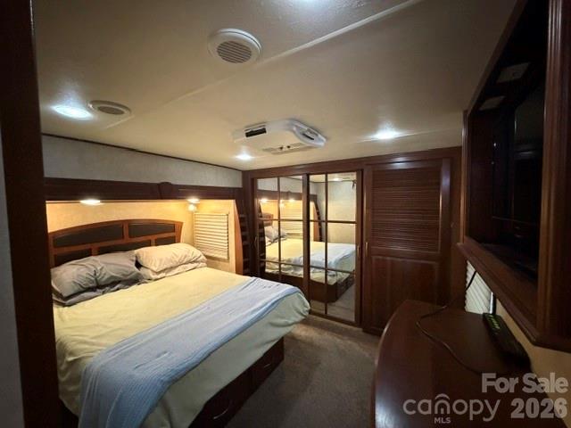Twin Harbor - Residential
