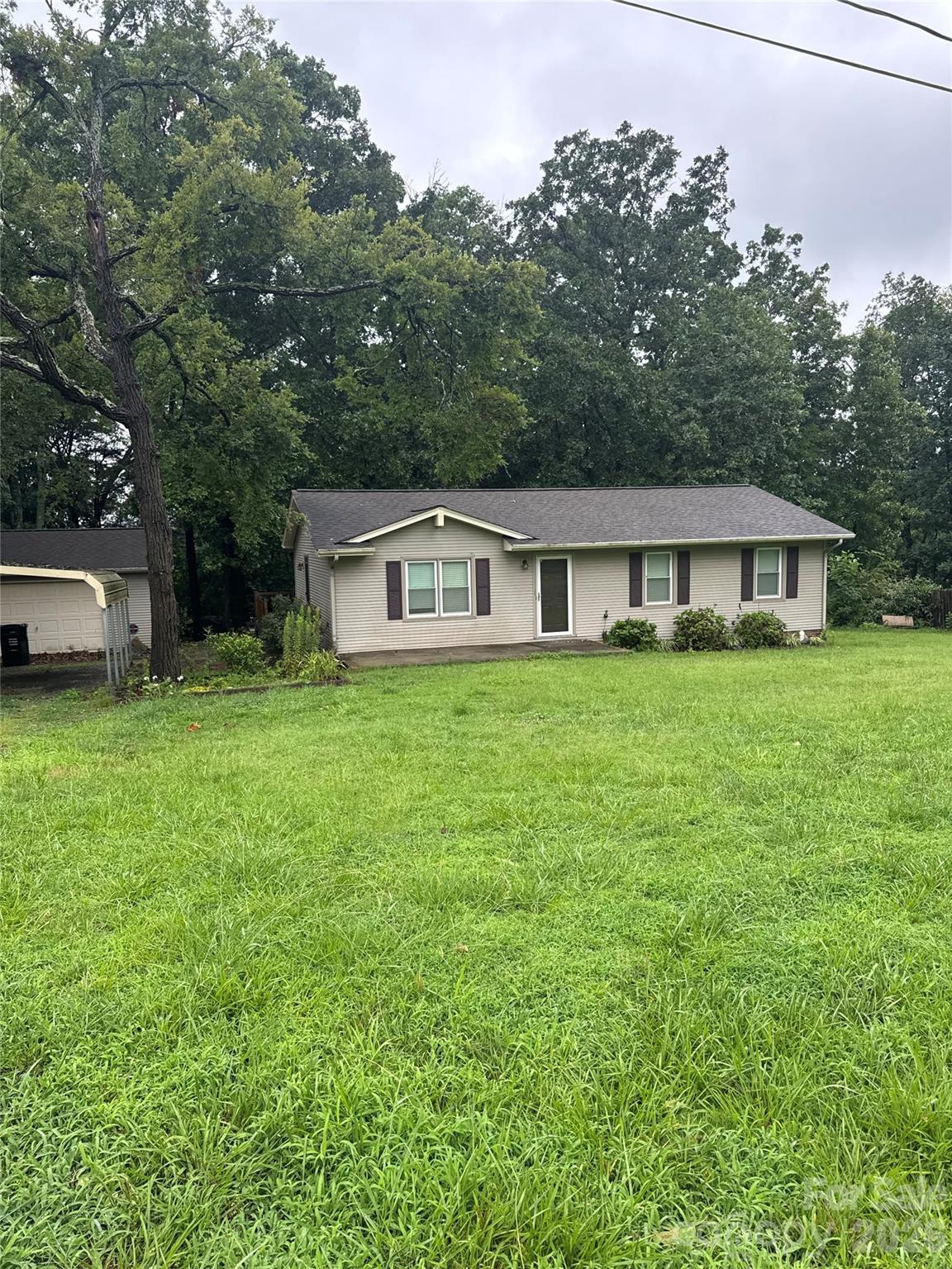 213 Cobblestone Lane NW