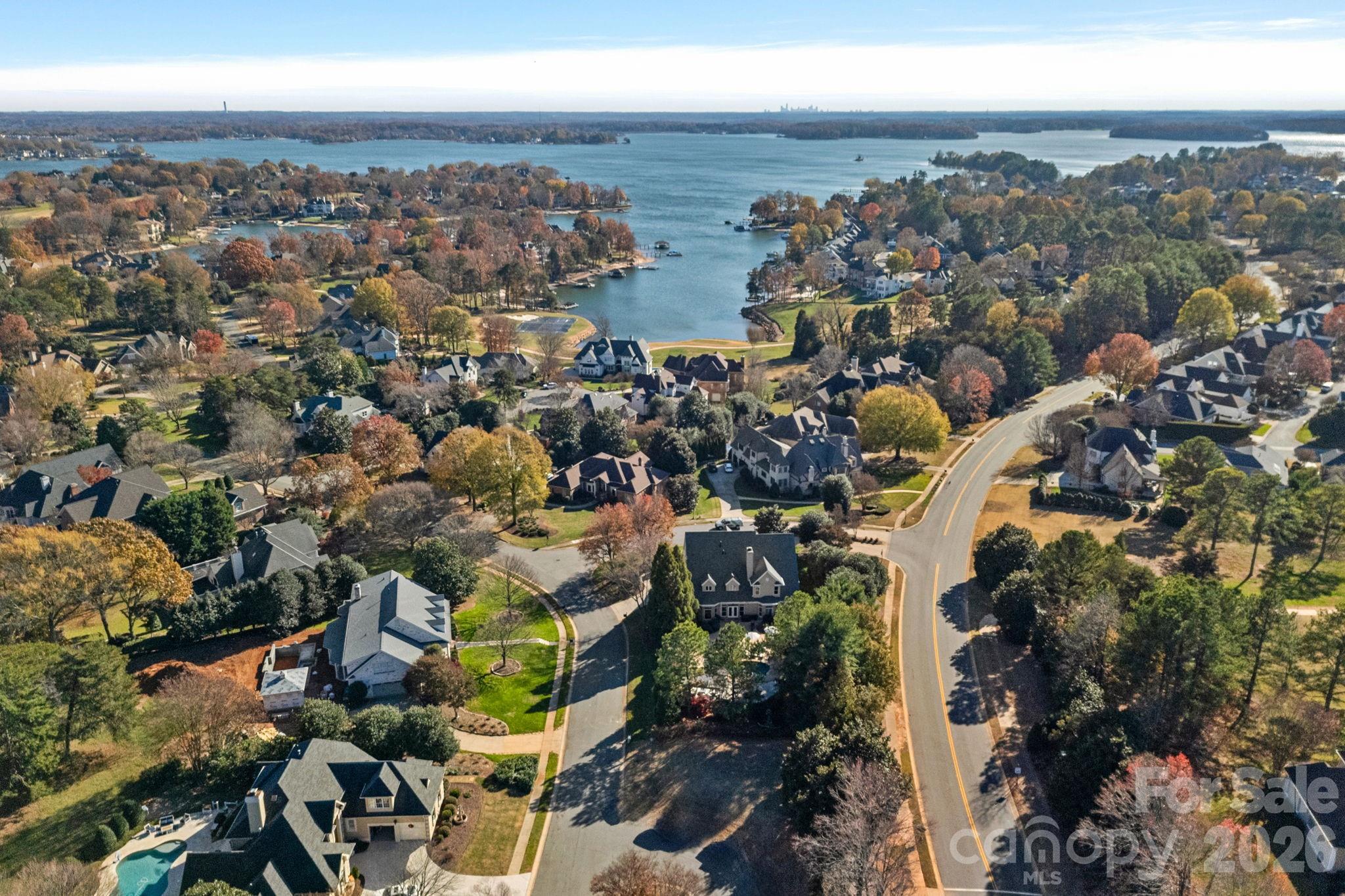 The Peninsula - Residential