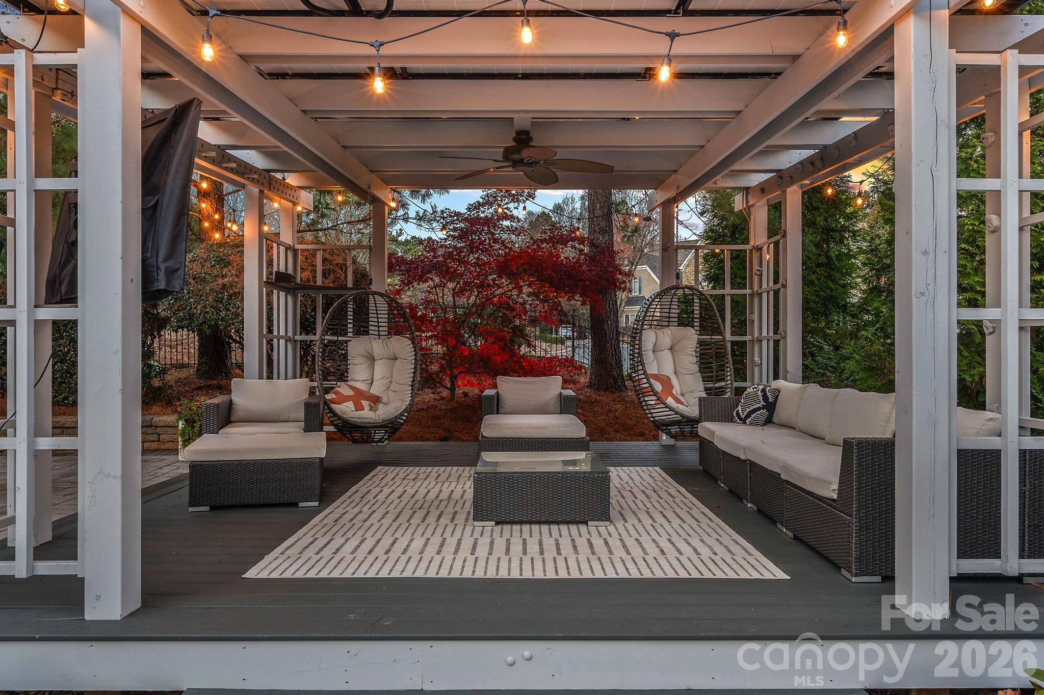 The Peninsula - Residential