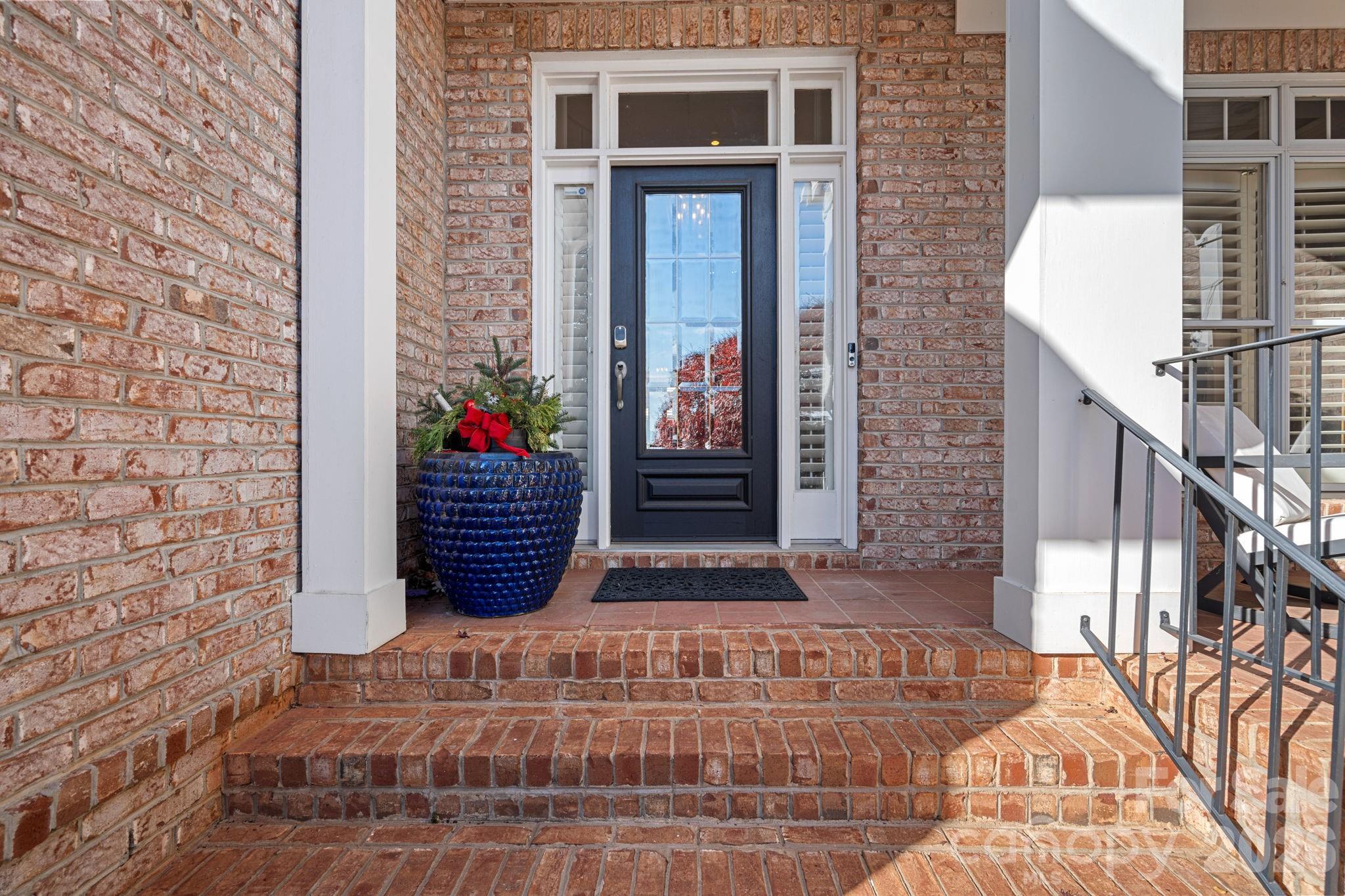 18823 Peninsula Cove Lane