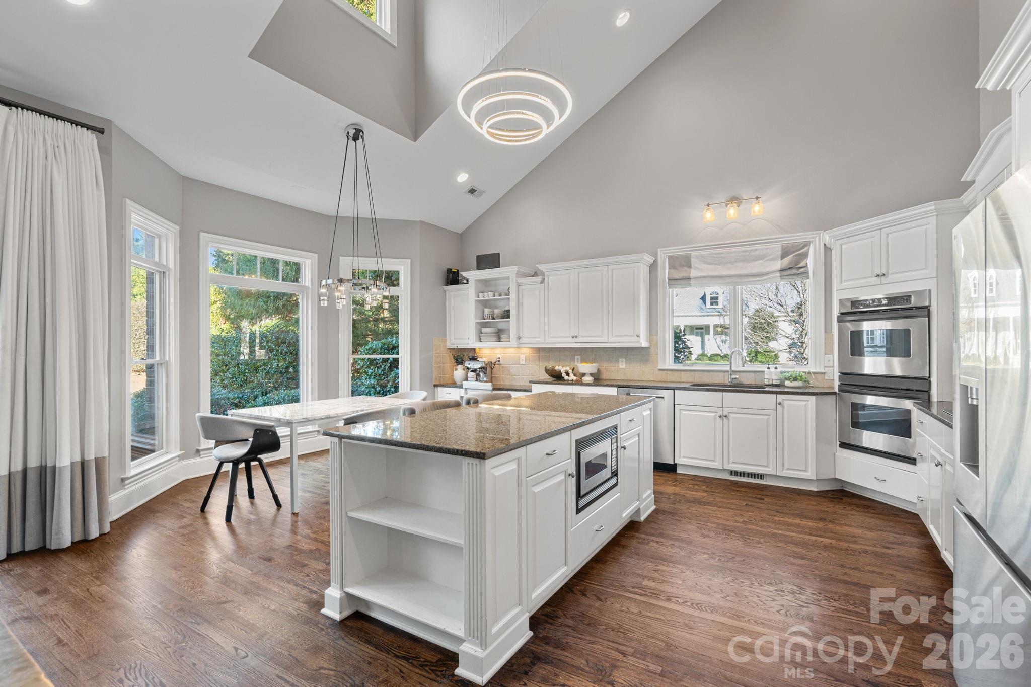 The Peninsula - Residential