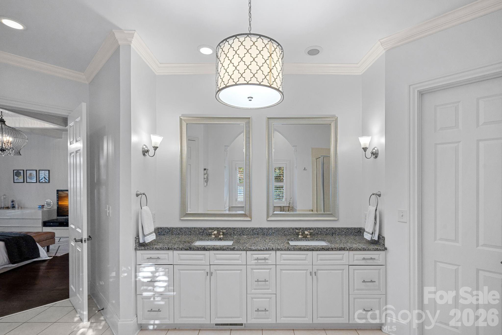 The Peninsula - Residential