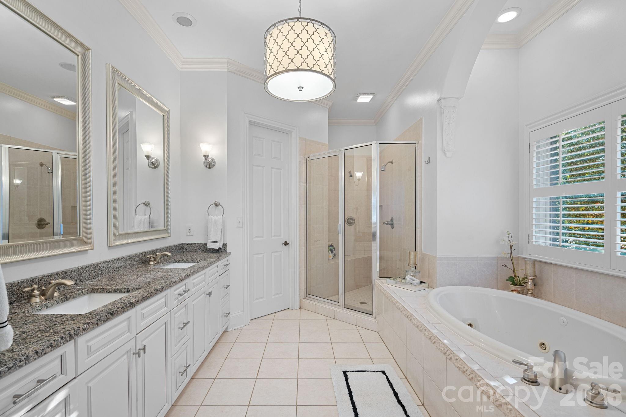 The Peninsula - Residential