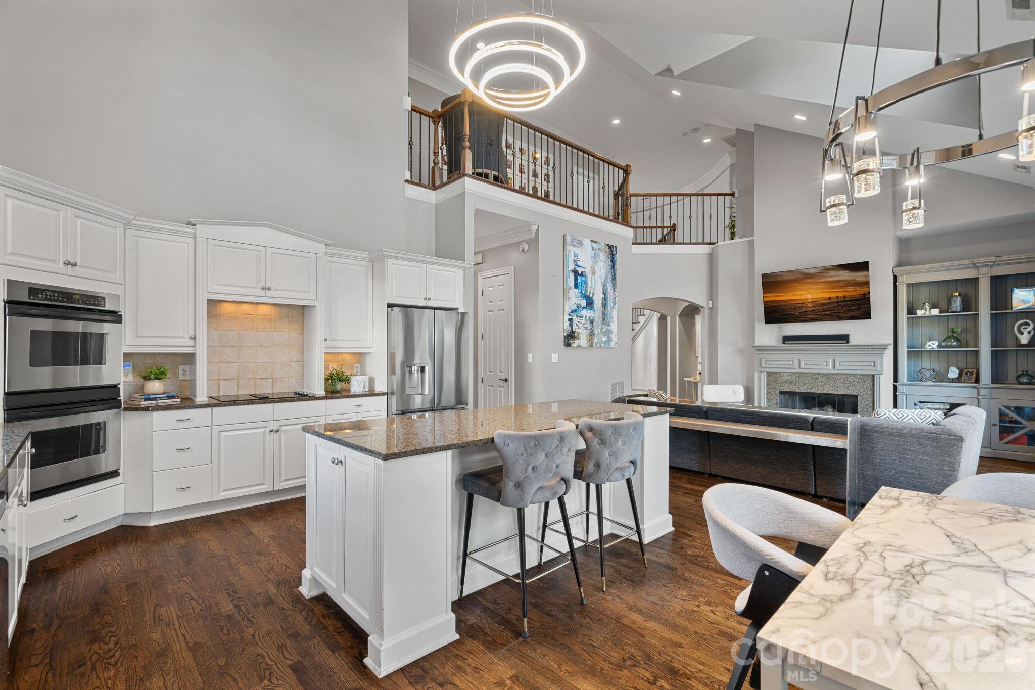 The Peninsula - Residential