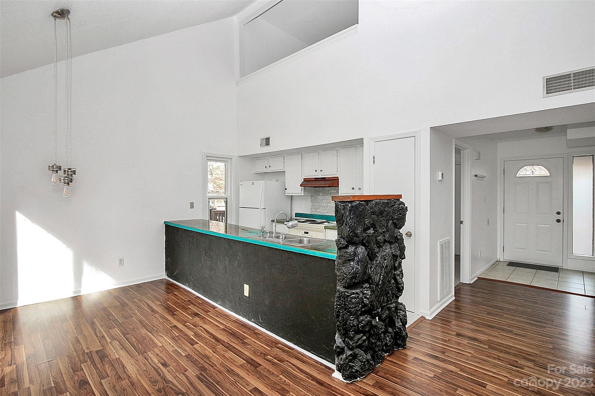 Tega Cay - Residential