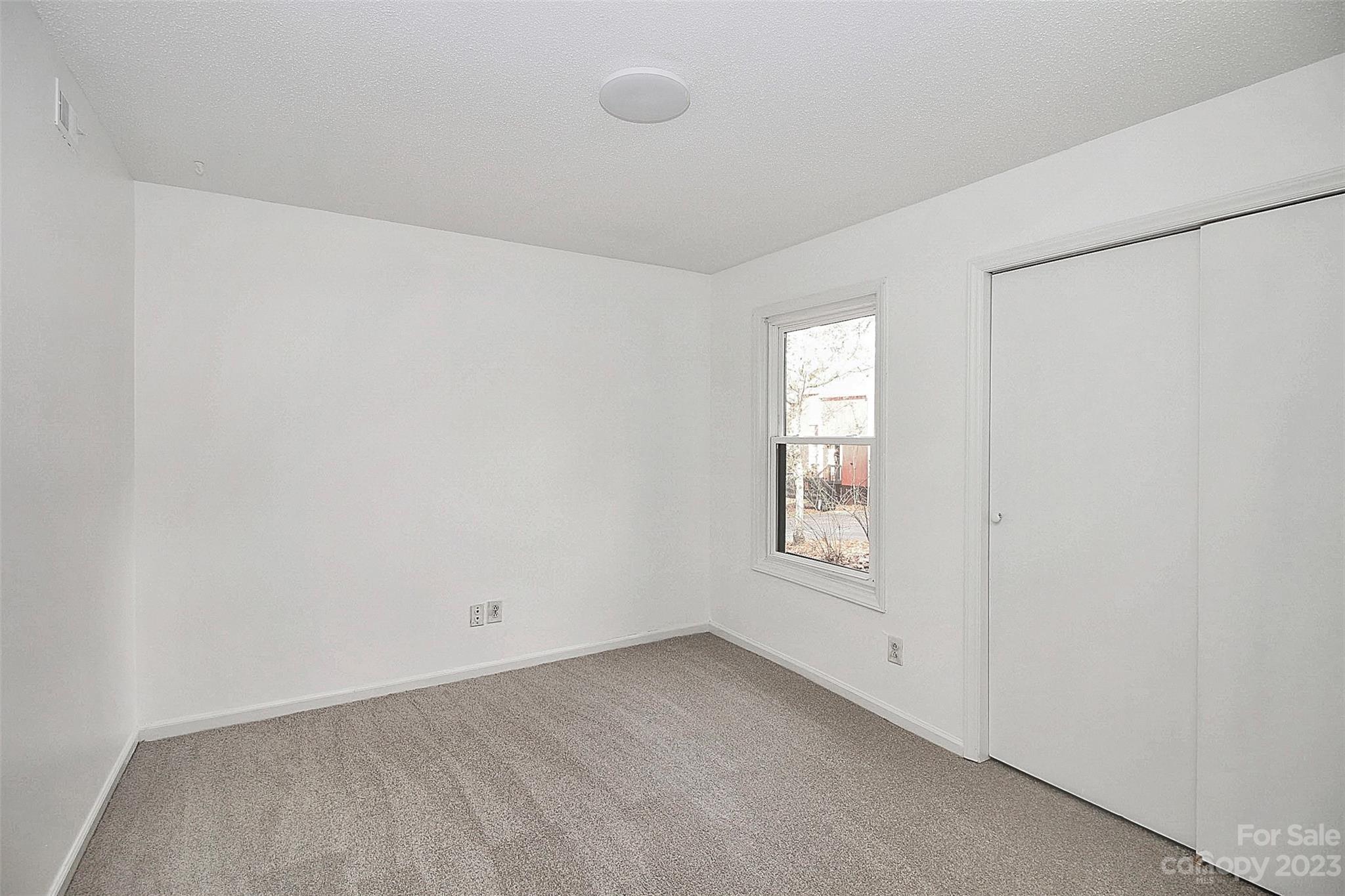 Tega Cay - Residential