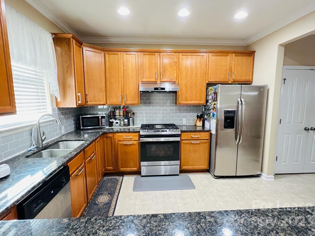 Cannon Crossing - Residential Lease