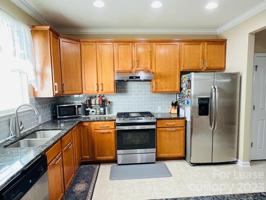 Cannon Crossing - Residential Lease