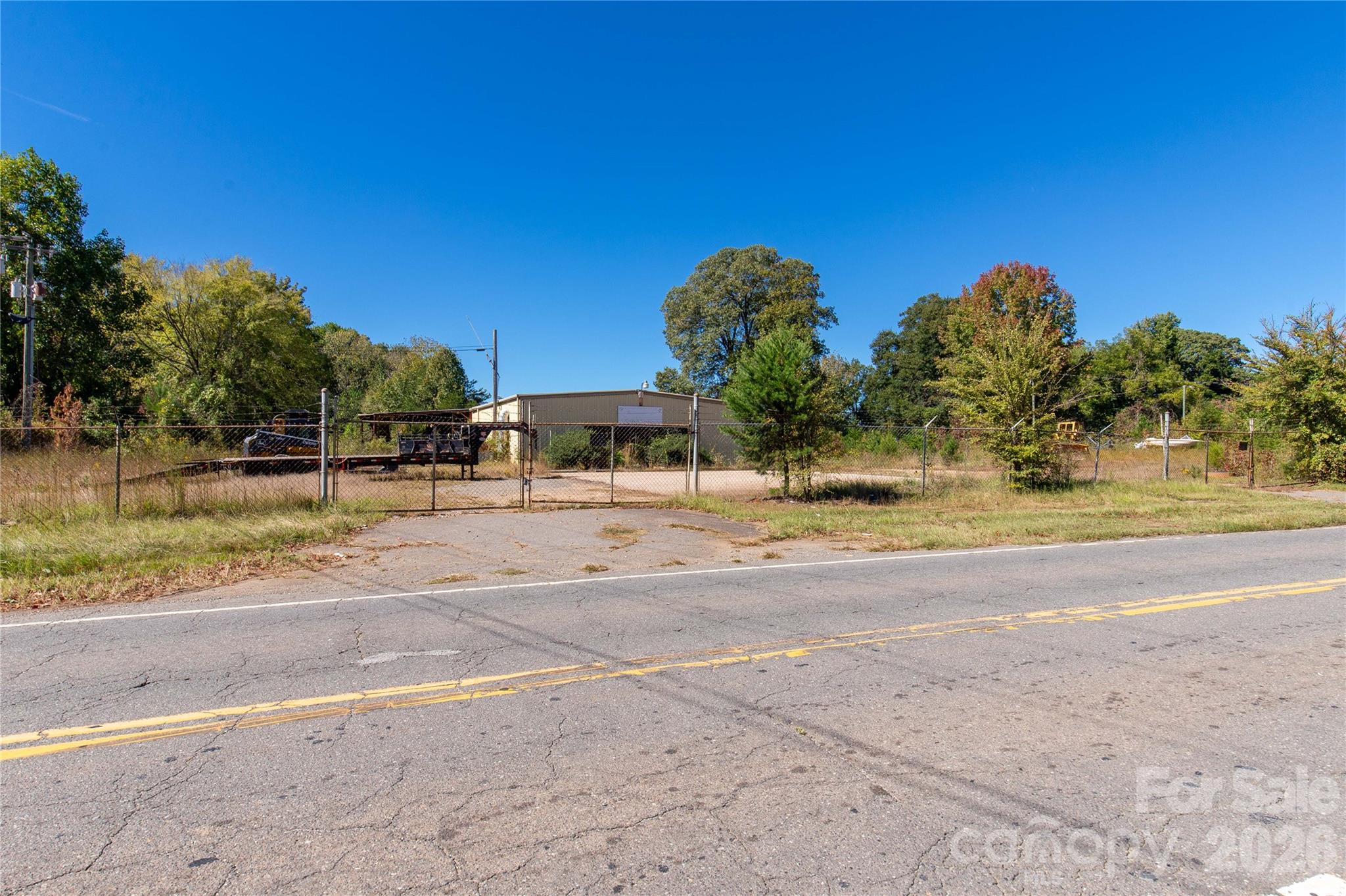 725 Red River Road