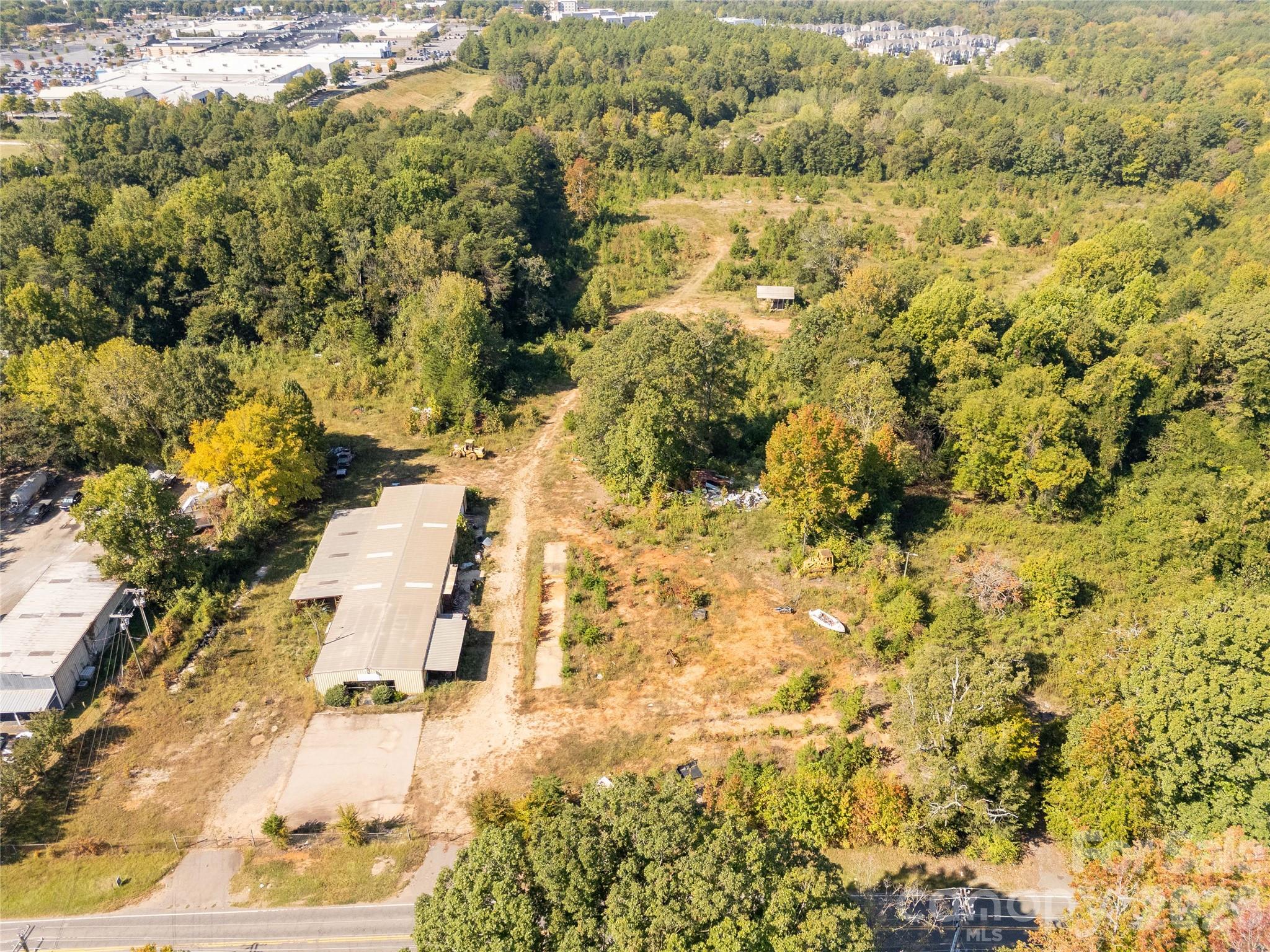 725 Red River Road