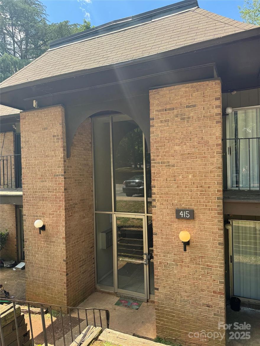 INVESTORS! Looking to expand or start your portfolio Here is a condo that you don't want to miss! This 2 bedroom, 1 bathroom condo is located less than 20 minutes from Uptown Charlotte and 10 minutes from UNCC. This is a second floor condo with an open floor plan. Currently lease is through December 2025 at $1,150/month. Don't miss this opportunity! **Owners are also selling units 415-1 and 417-6, a rare chance to own 3 units in one complex!