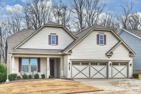 9610 Cresswind Boulevard Charlotte NC 28215