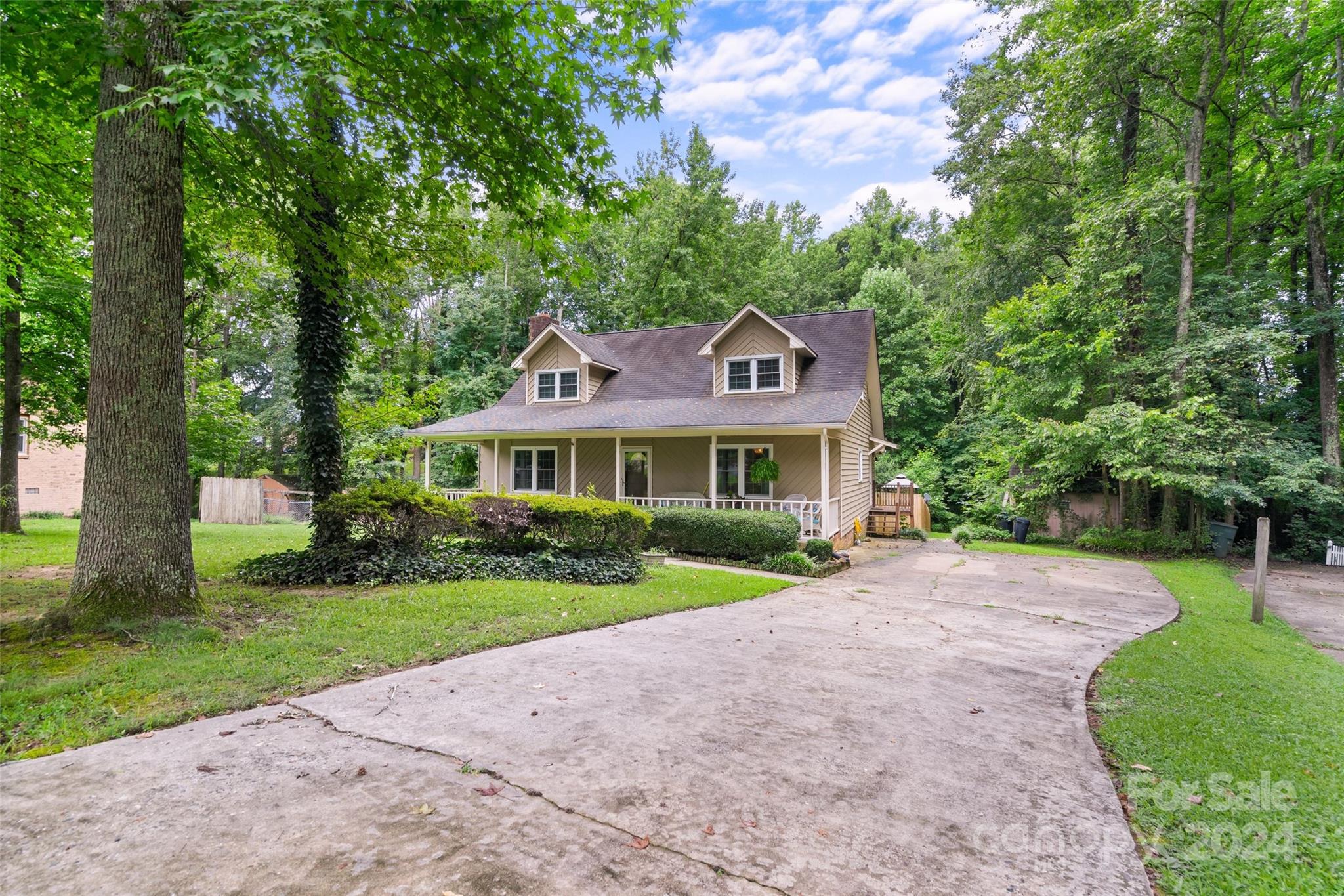 Lakewood Forest - Residential