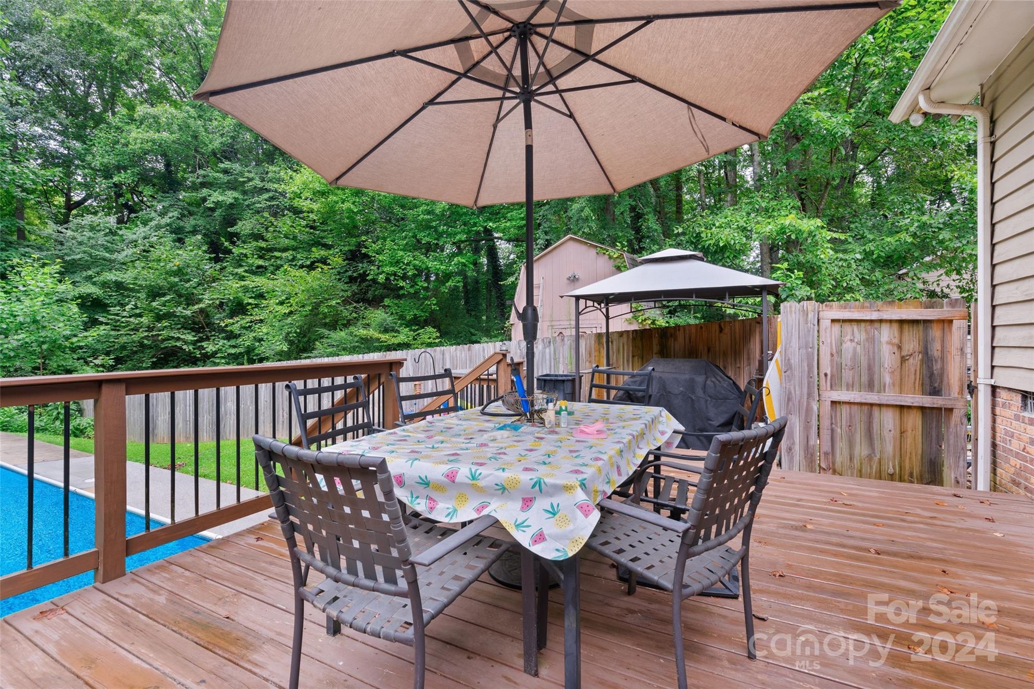 Lakewood Forest - Residential