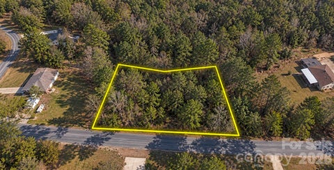Photo of 858 Lakeview Drive, Salisbury, NC 28147 (MLS # 4436394)