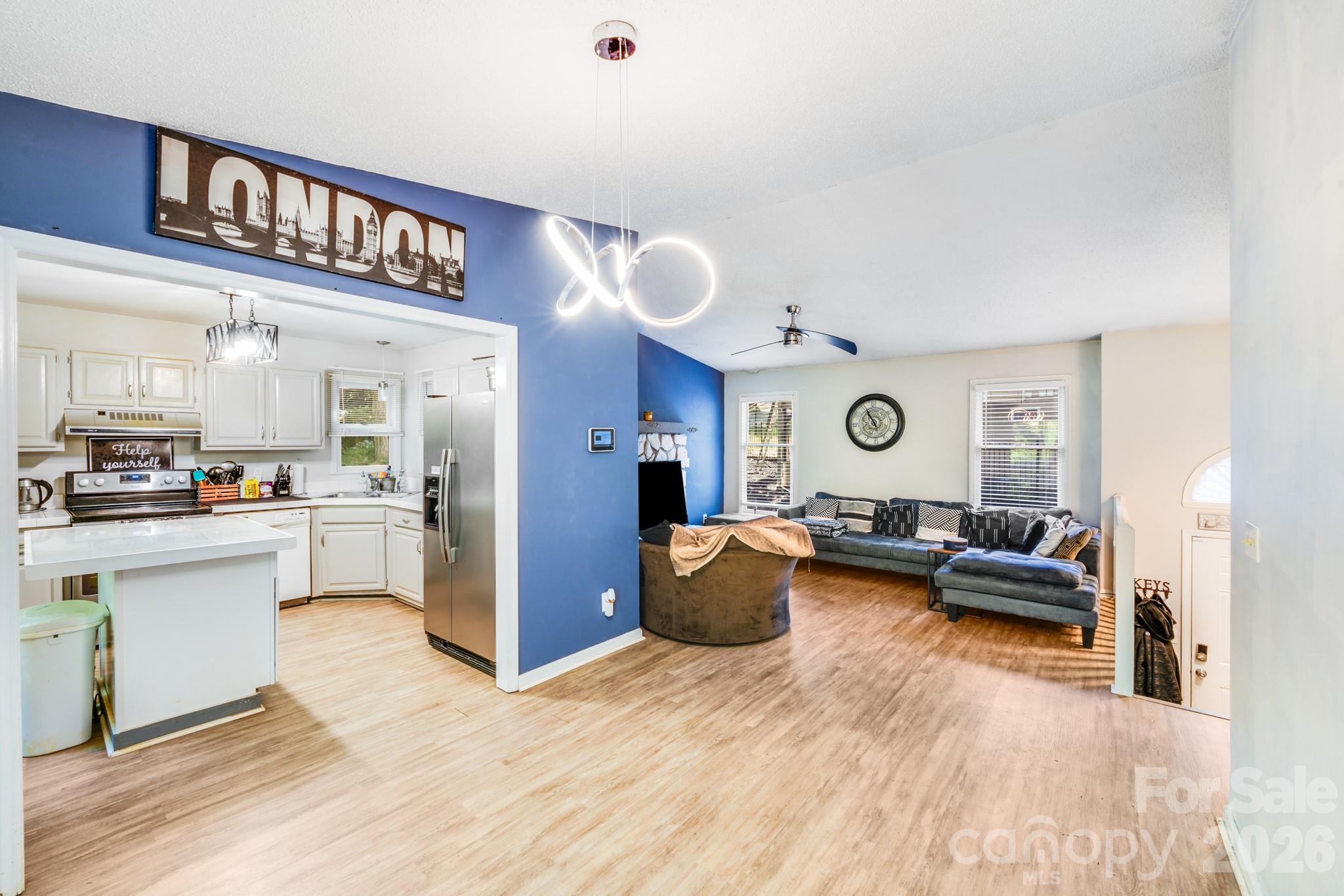 Tega Cay - Residential