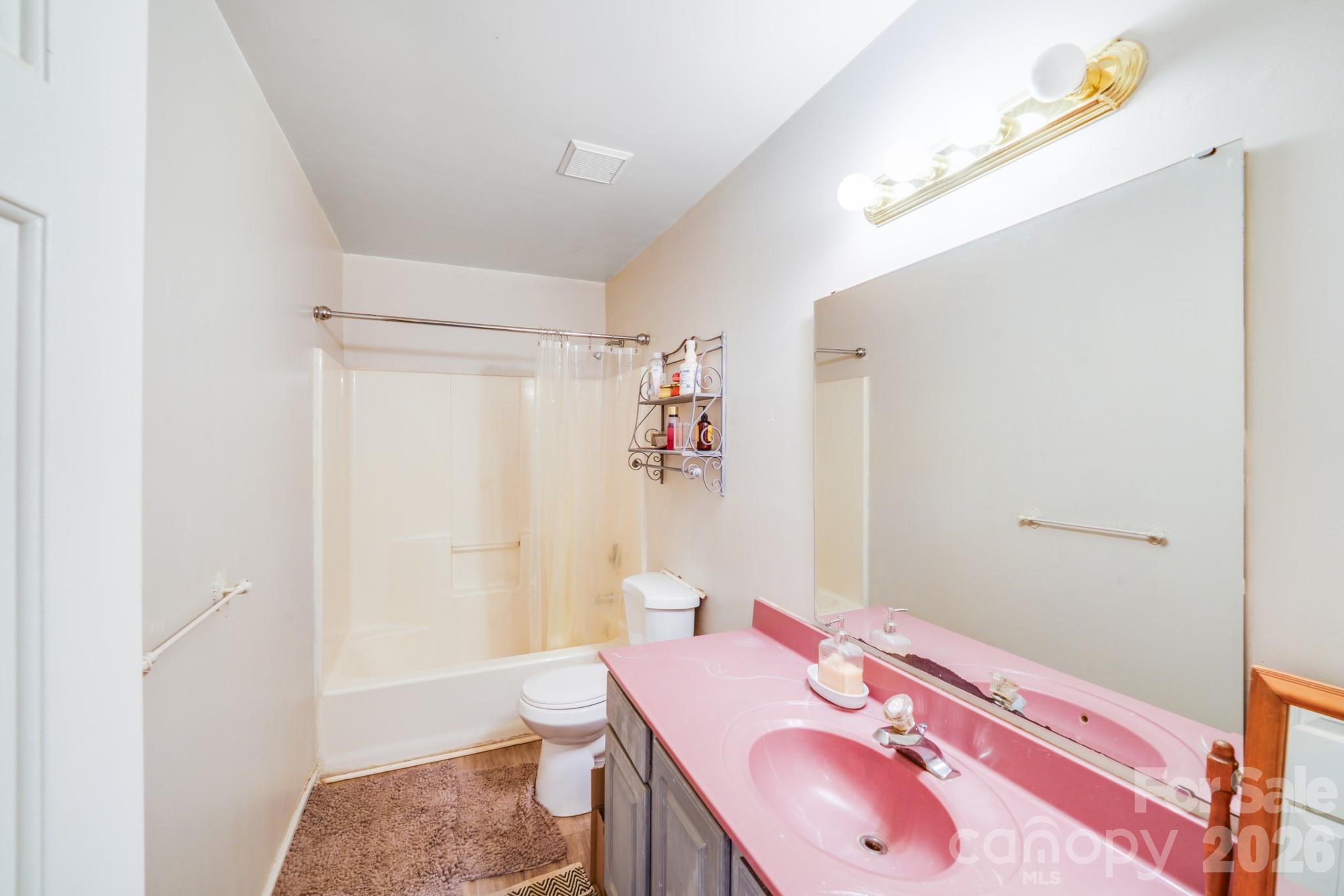 Tega Cay - Residential