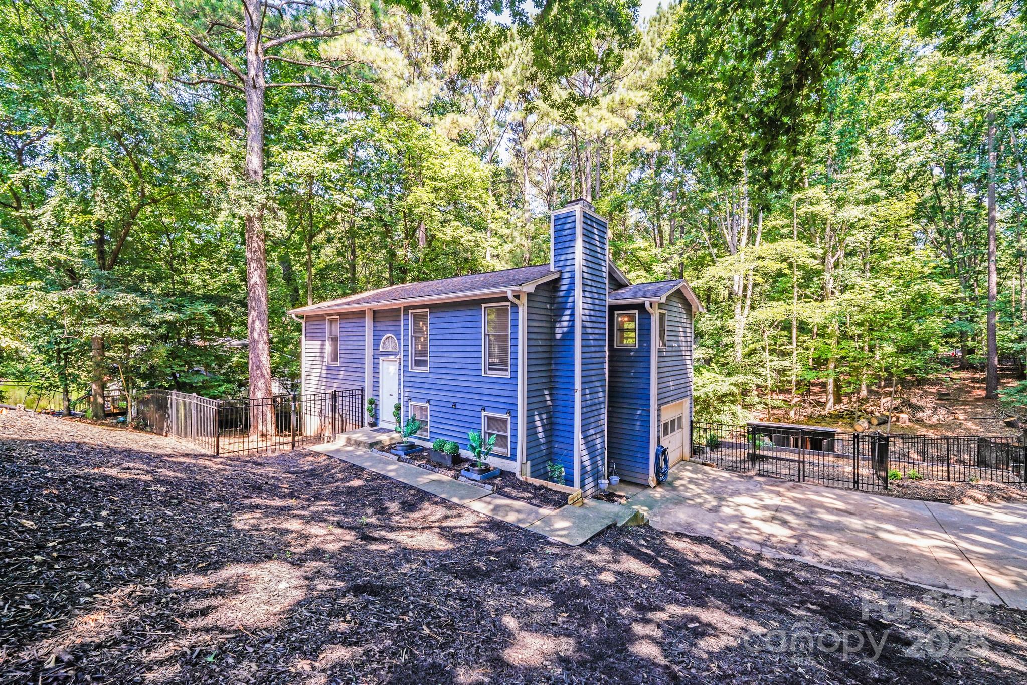 2116 Bon Villa Way