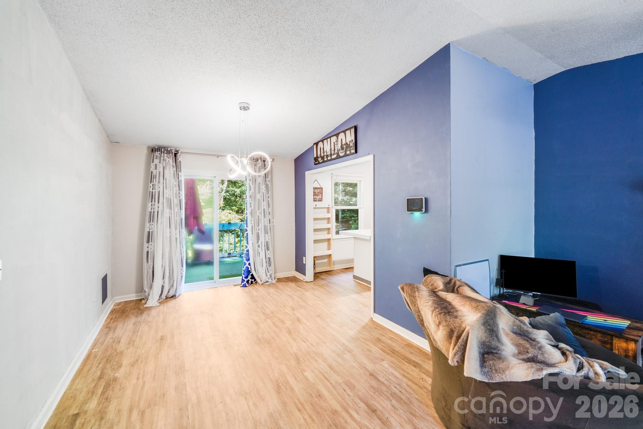 Tega Cay - Residential